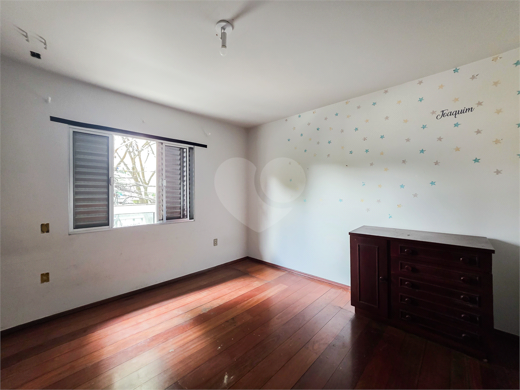 Casa - Sobrado ´- Saúde - 5 Quartos / 2 Suítes - 3 Vagas - Venda / Compra / Locação / Aluguel