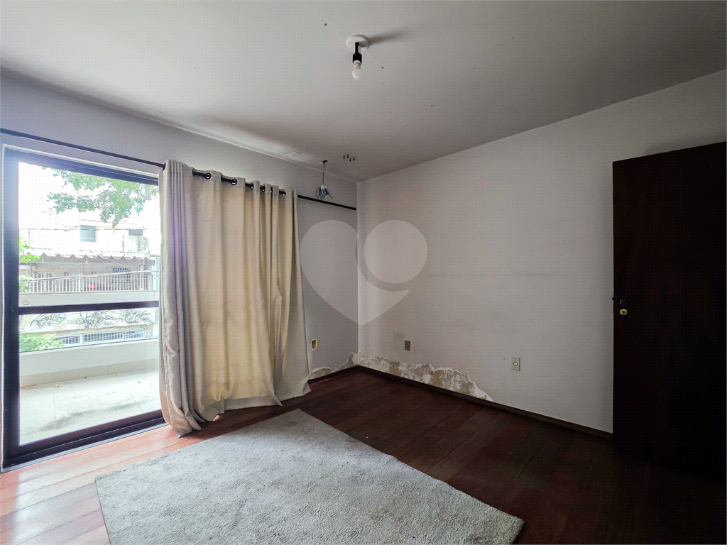 Casa - Sobrado ´- Saúde - 5 Quartos / 2 Suítes - 3 Vagas - Venda / Compra / Locação / Aluguel