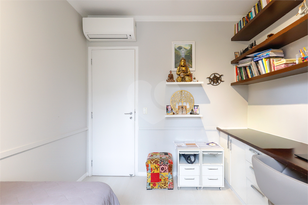 APARTAMENTO em MOEMA