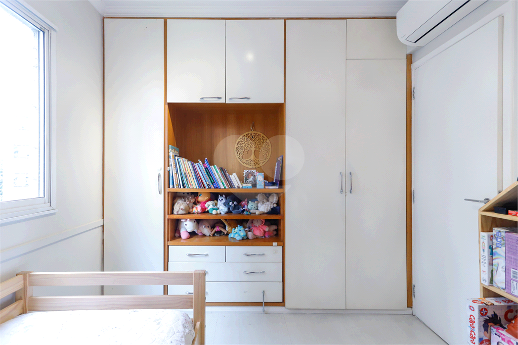 APARTAMENTO em MOEMA