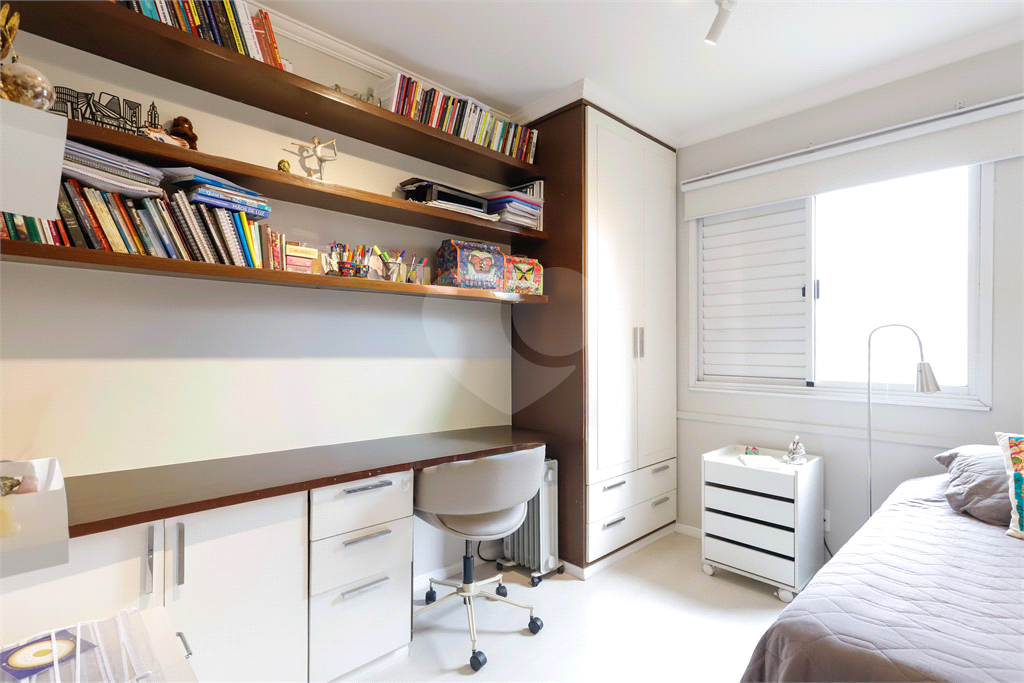 APARTAMENTO em MOEMA