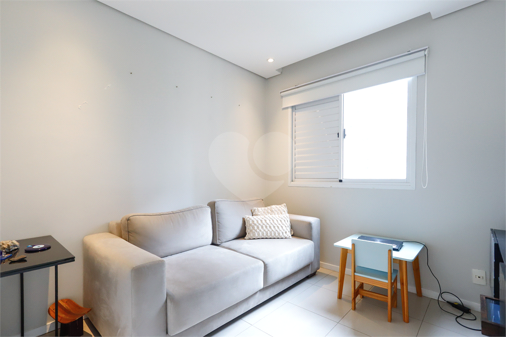 APARTAMENTO em MOEMA