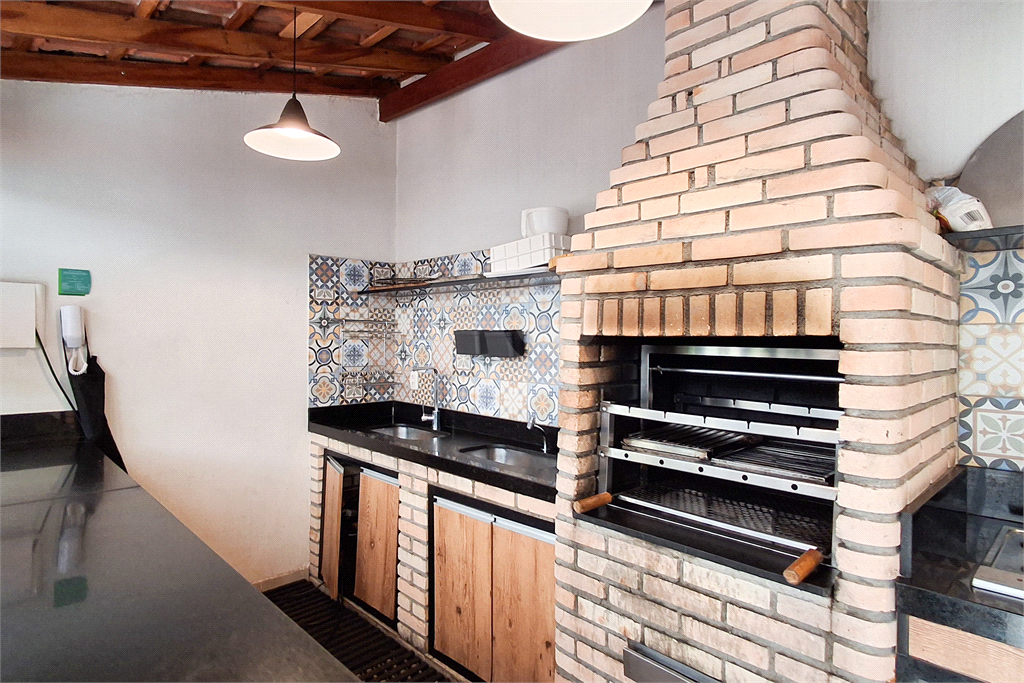 APARTAMENTO em MOEMA