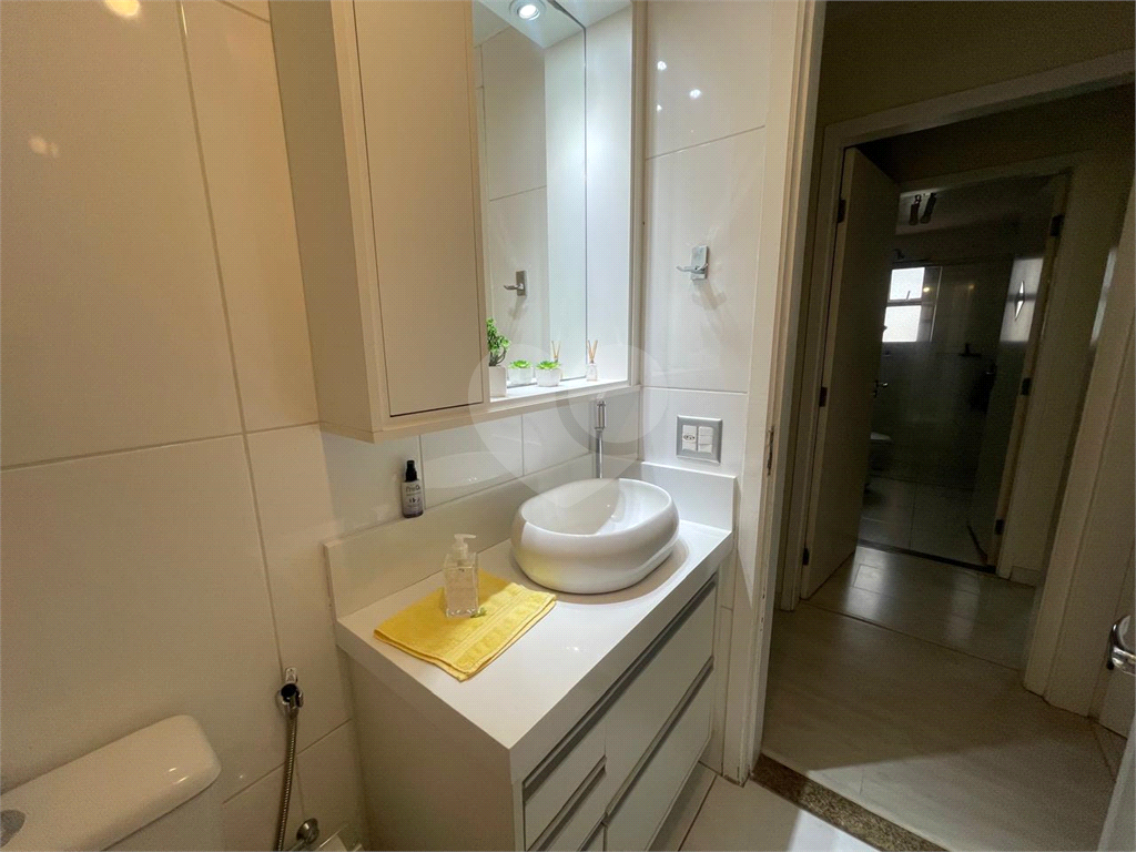 Belo apartamento , no jardim das laranjeiras, com 3 dormitórios 1 suite 1 vaga.