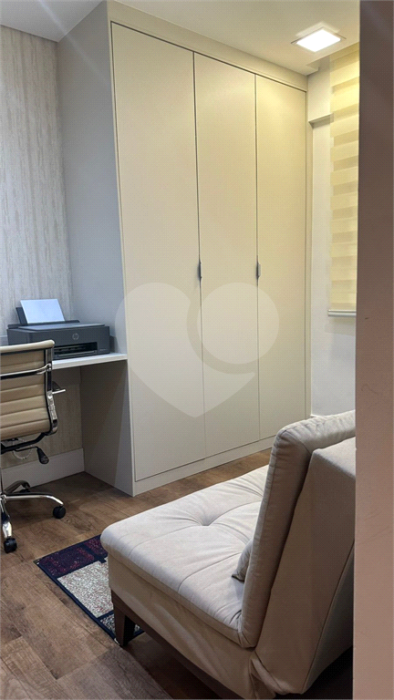 Apartamento a Venda todos Planejado e Mobiliado com 3 dormitórios, 2 suítes, 2 vagas e Vista Livre. 