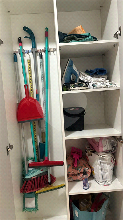 Apartamento a Venda todos Planejado e Mobiliado com 3 dormitórios, 2 suítes, 2 vagas e Vista Livre. 