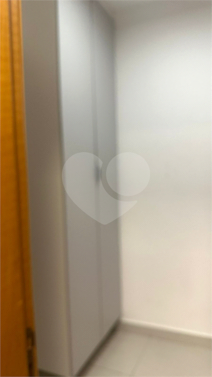 Apartamento a Venda todos Planejado e Mobiliado com 3 dormitórios, 2 suítes, 2 vagas e Vista Livre. 