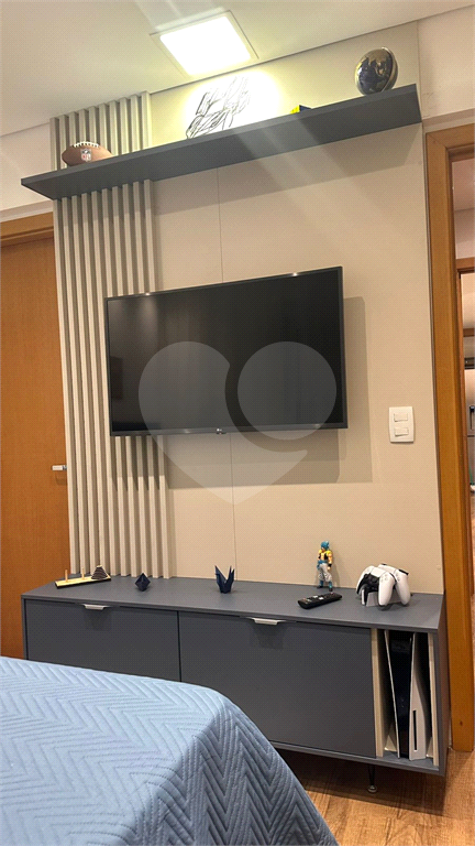Apartamento a Venda todos Planejado e Mobiliado com 3 dormitórios, 2 suítes, 2 vagas e Vista Livre. 