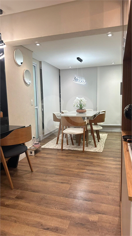 Apartamento a Venda todos Planejado e Mobiliado com 3 dormitórios, 2 suítes, 2 vagas e Vista Livre. 