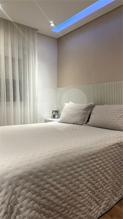 Apartamento a Venda todos Planejado e Mobiliado com 3 dormitórios, 2 suítes, 2 vagas e Vista Livre. 