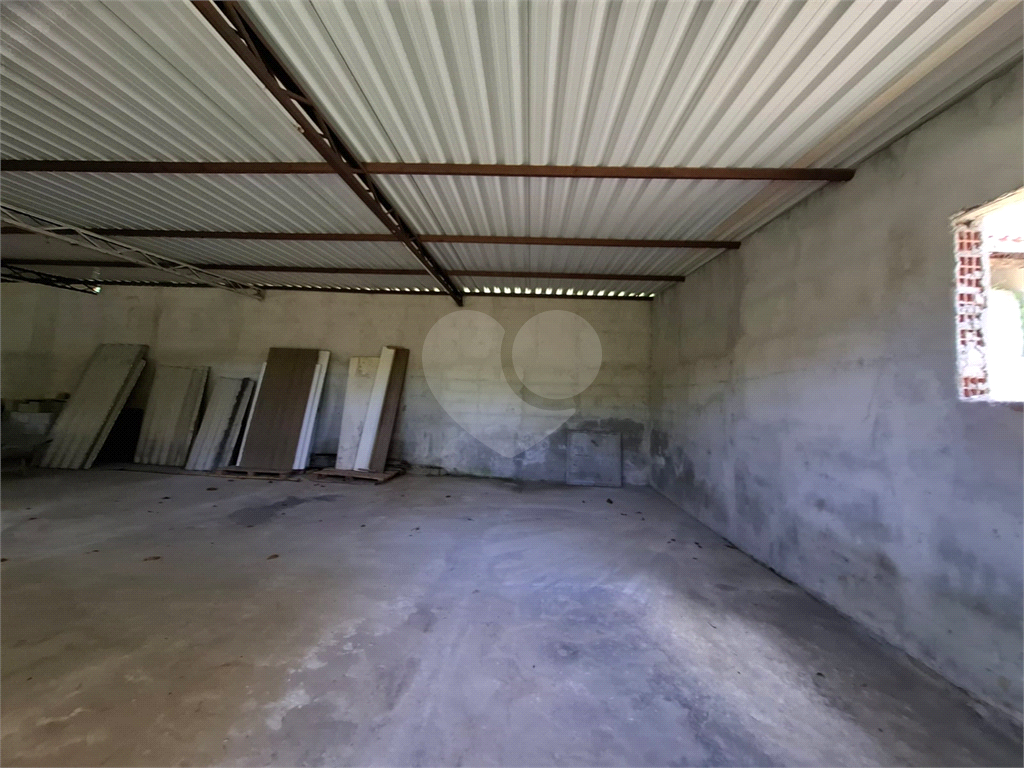 Chácara LOCAÇÃO Mairiporã com 48.000m2, 4 casas, piscina, estábulo para 6 cavalos, área gourmet e lago com peixes. 