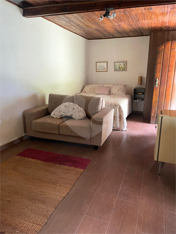 Chácara LOCAÇÃO Mairiporã com 48.000m2, 4 casas, piscina, estábulo para 6 cavalos, área gourmet e lago com peixes. 