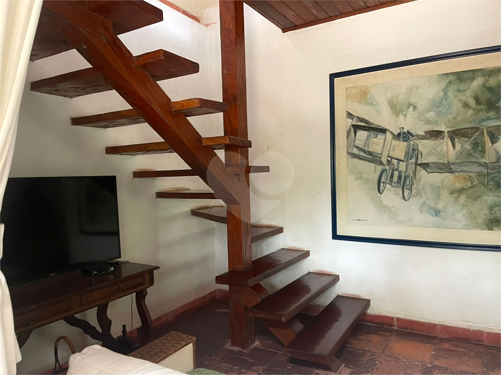 Chácara LOCAÇÃO Mairiporã com 48.000m2, 4 casas, piscina, estábulo para 6 cavalos, área gourmet e lago com peixes. 