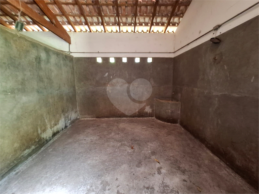 Chácara LOCAÇÃO Mairiporã com 48.000m2, 4 casas, piscina, estábulo para 6 cavalos, área gourmet e lago com peixes. 