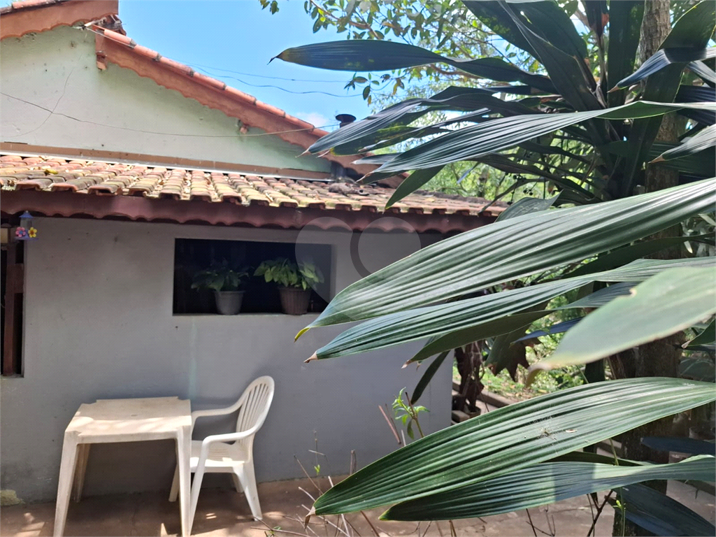 Chácara LOCAÇÃO Mairiporã com 48.000m2, 4 casas, piscina, estábulo para 6 cavalos, área gourmet e lago com peixes. 