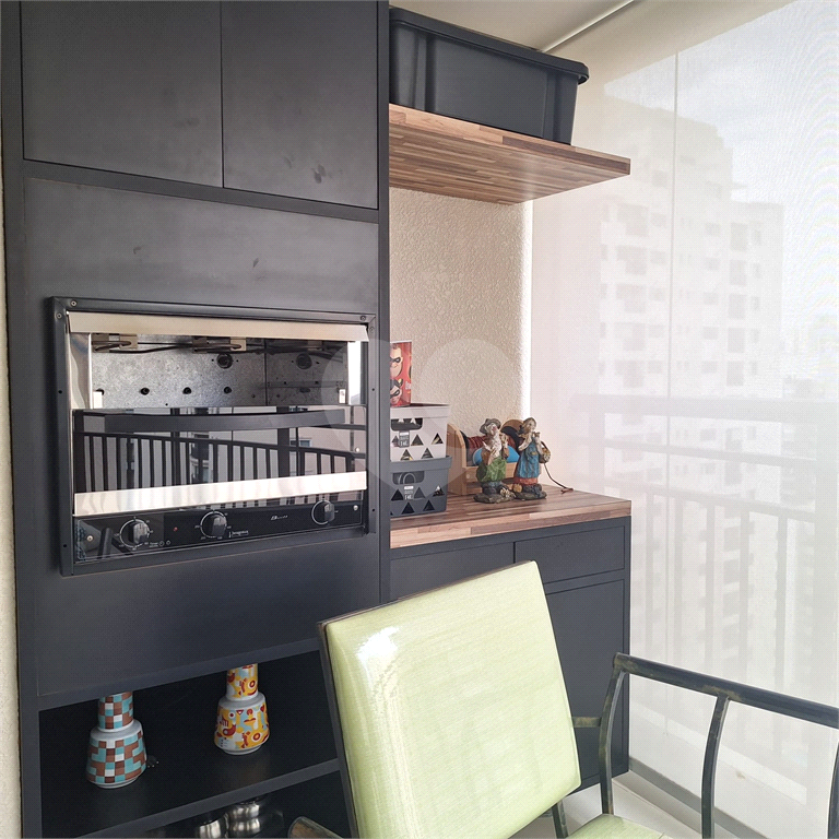 Apartamento na Copacabana, 3 dormitórios sedo uma suíte., varanda gourmet, e 2 vagas. Lindo!