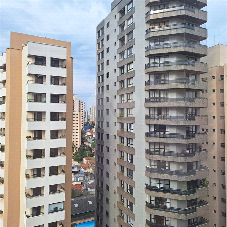 Apartamento na Copacabana, 3 dormitórios sedo uma suíte., varanda gourmet, e 2 vagas. Lindo!