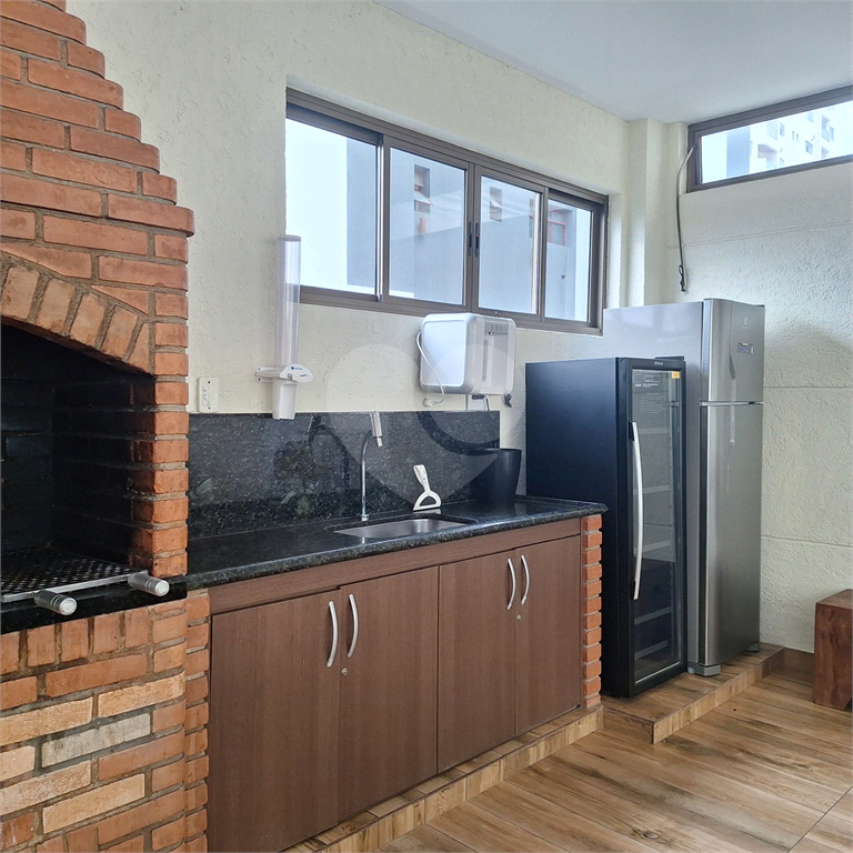 Apartamento na Copacabana, 3 dormitórios sedo uma suíte., varanda gourmet, e 2 vagas. Lindo!