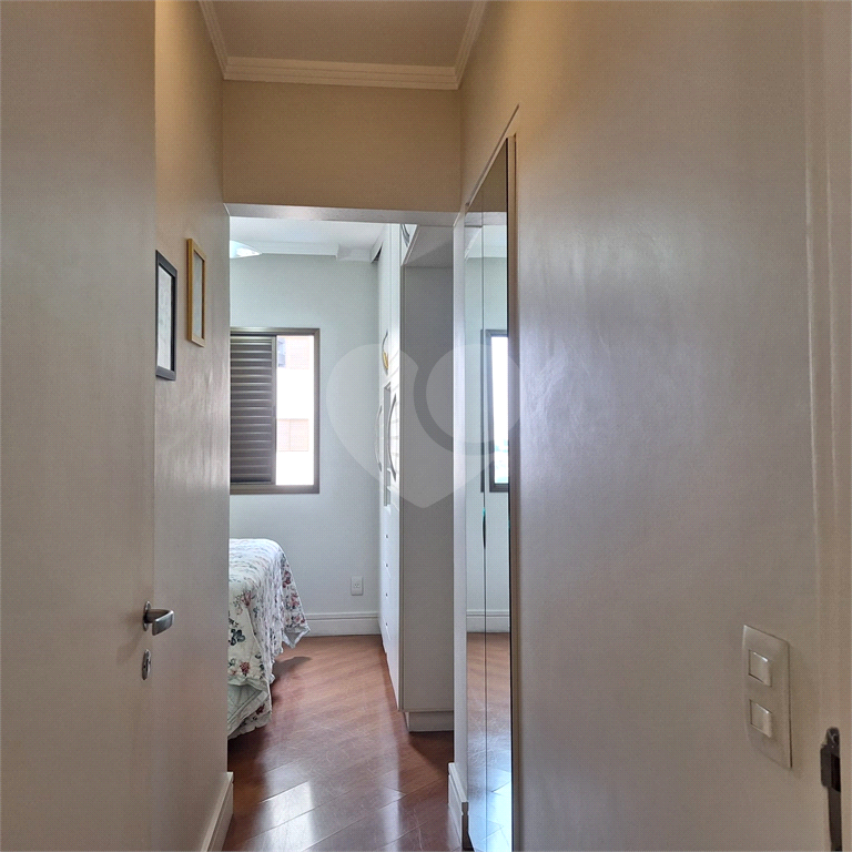 Apartamento na Copacabana, 3 dormitórios sedo uma suíte., varanda gourmet, e 2 vagas. Lindo!