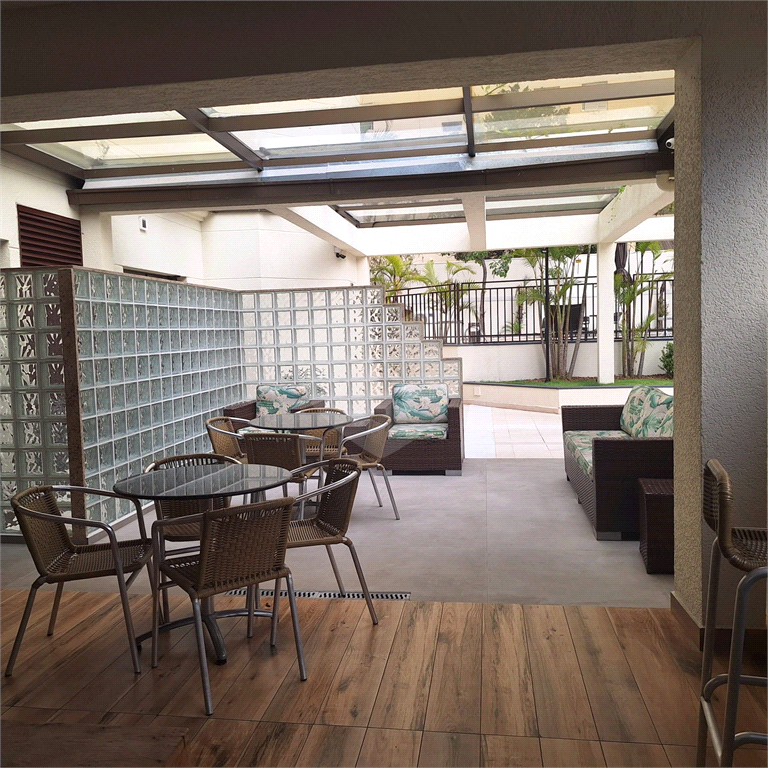 Apartamento na Copacabana, 3 dormitórios sedo uma suíte., varanda gourmet, e 2 vagas. Lindo!