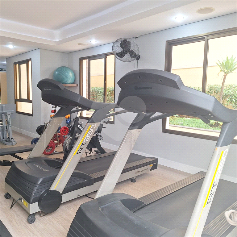 Apartamento na Copacabana, 3 dormitórios sedo uma suíte., varanda gourmet, e 2 vagas. Lindo!