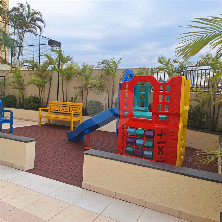 Apartamento na Copacabana, 3 dormitórios sedo uma suíte., varanda gourmet, e 2 vagas. Lindo!