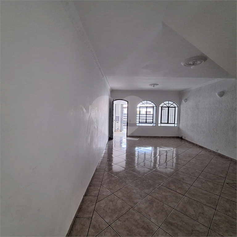 sobrado próximo a Braz Leme- 2 quartos, 1 vaga...