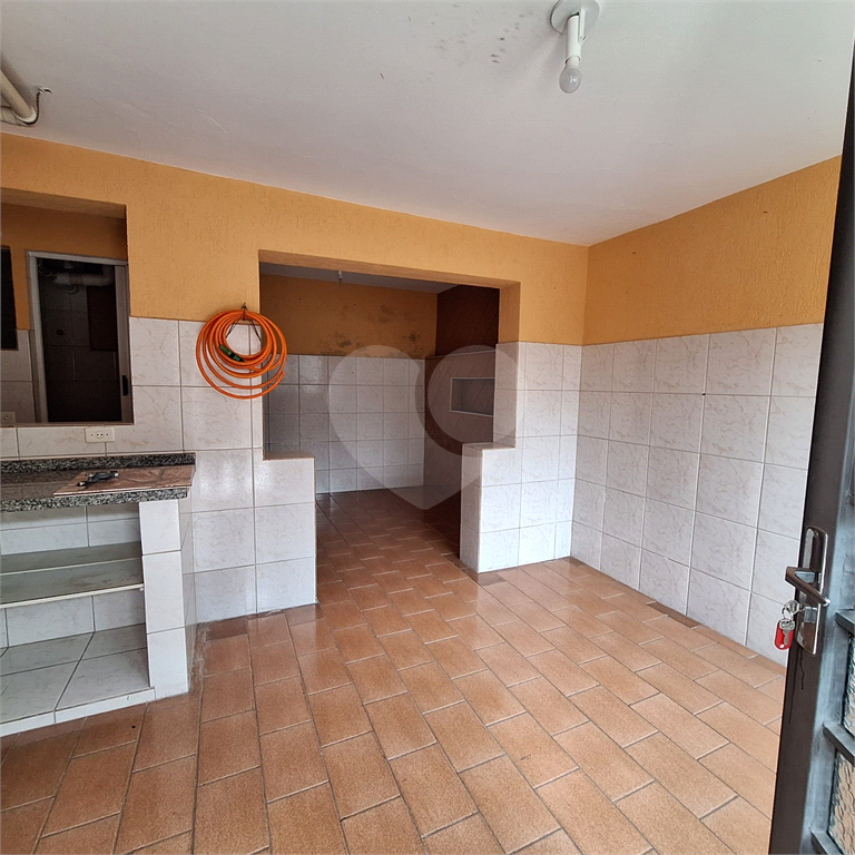 sobrado próximo a Braz Leme- 2 quartos, 1 vaga...