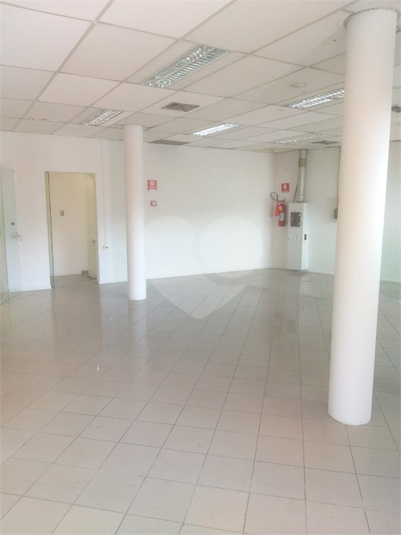PRÉDIO INTEIRO em VILA ROMANA