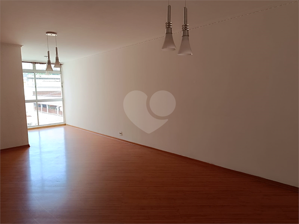 Apartamento em Perdizes com 3 quartos