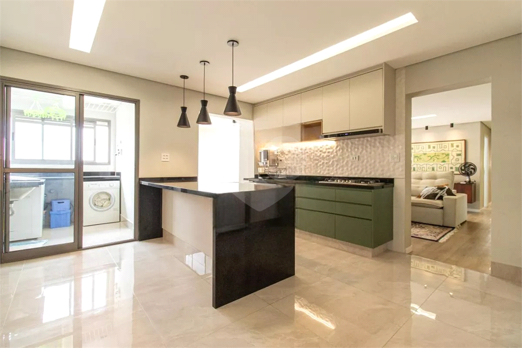 Apartamento à venda com 183m², 4 quartos e 2 vagas