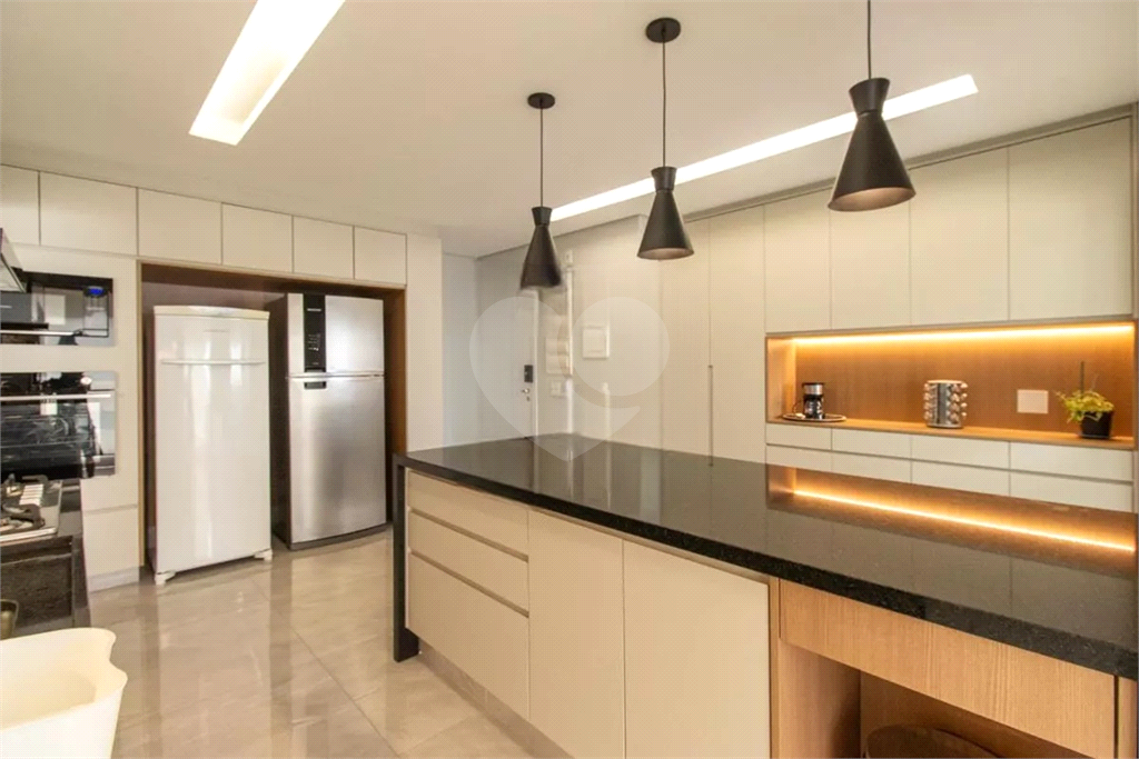 Apartamento à venda com 183m², 4 quartos e 2 vagas