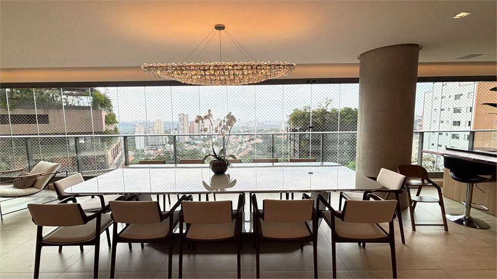 Apartamento de Alto Padrão – 276m² na Vila Madalena com Vista Deslumbrante 