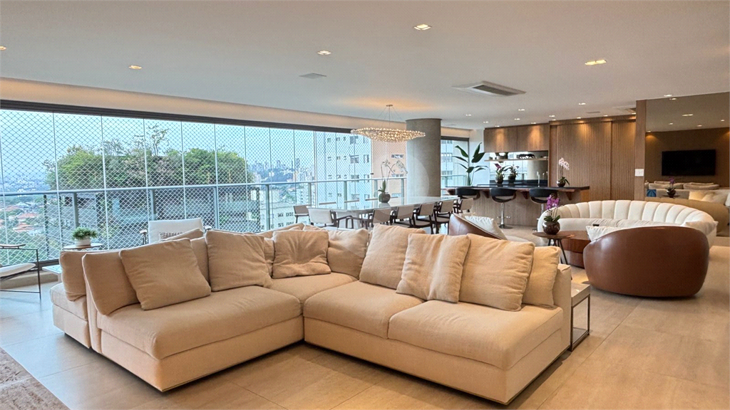 Apartamento de Alto Padrão – 276m² na Vila Madalena com Vista Deslumbrante 
