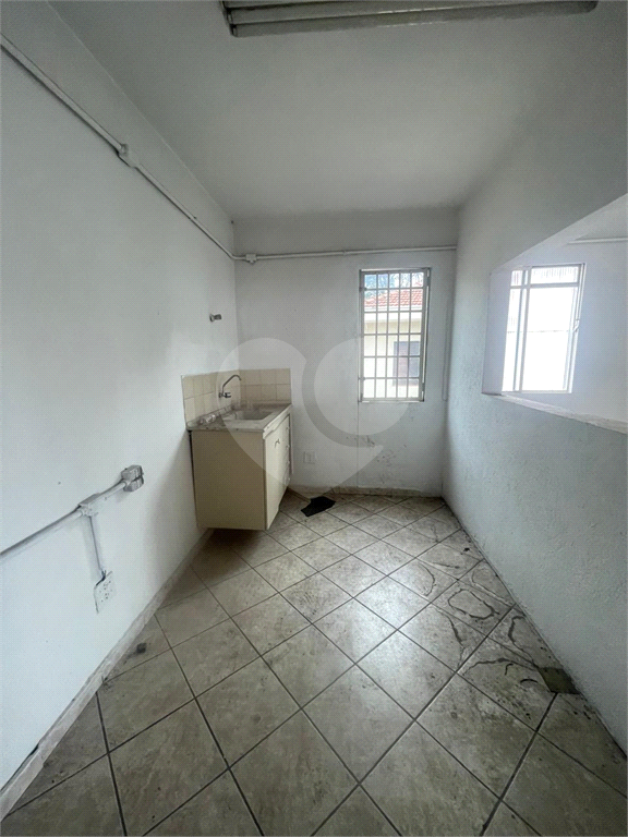 PRÉDIO  NA ENGENHEIRO CAETANO ALVARES.COM 316 METROS 5 BANHEIROS 3 VAGAS DE GARAGEM.