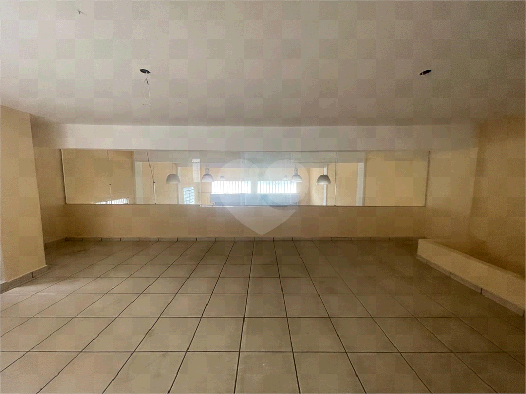 PRÉDIO  NA ENGENHEIRO CAETANO ALVARES.COM 316 METROS 5 BANHEIROS 3 VAGAS DE GARAGEM.