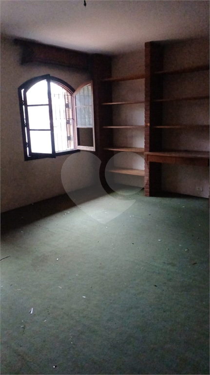 ALTO DE PINHEIROS - SOBRADO 6 DORMS 