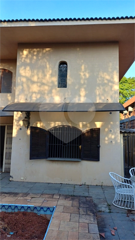 ALTO DE PINHEIROS - SOBRADO 6 DORMS 