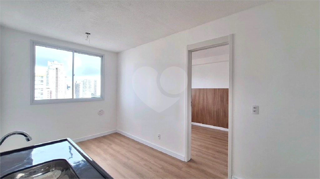 APARTAMENTO em VILA ROMANA