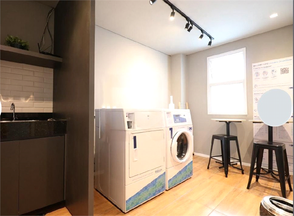 APARTAMENTO em VILA ROMANA