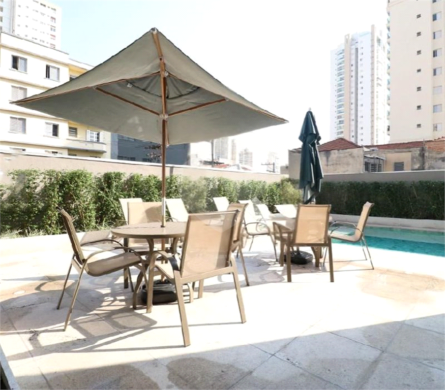 APARTAMENTO em VILA ROMANA