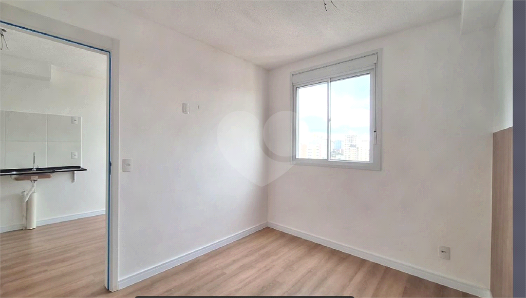 APARTAMENTO em VILA ROMANA