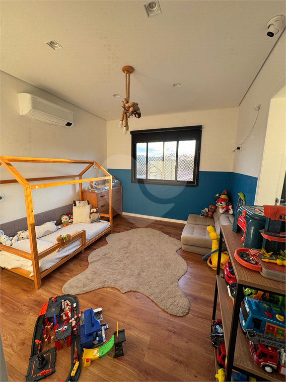 Casa em Condomínio