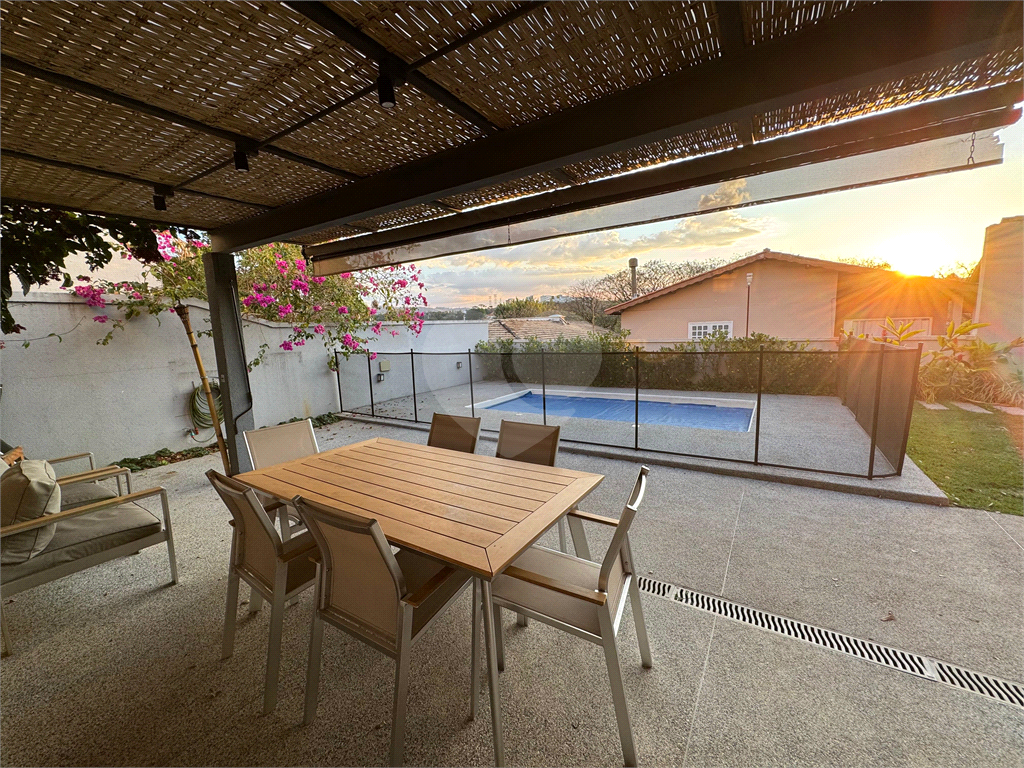 Casa em Condomínio
