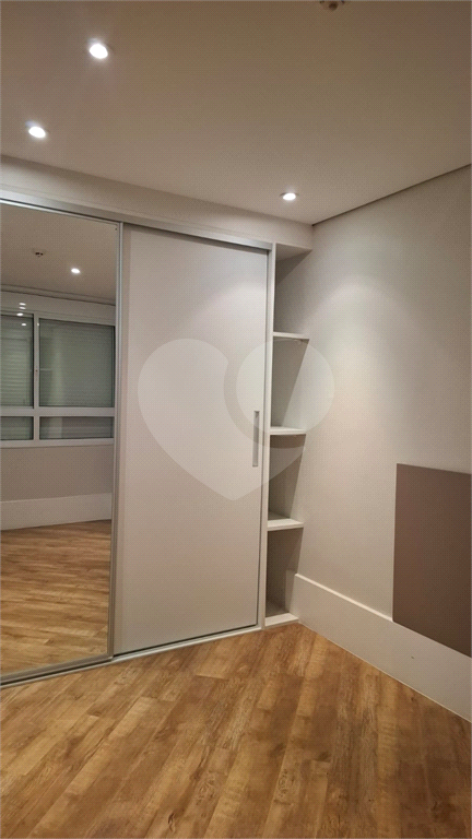 APARTAMENTO em ITAIM BIBI