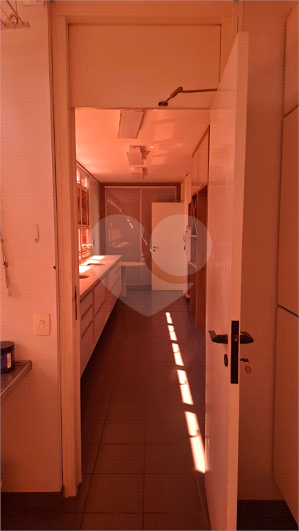 APARTAMENTO em ITAIM BIBI