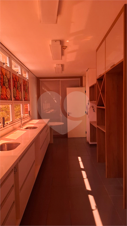 APARTAMENTO em ITAIM BIBI