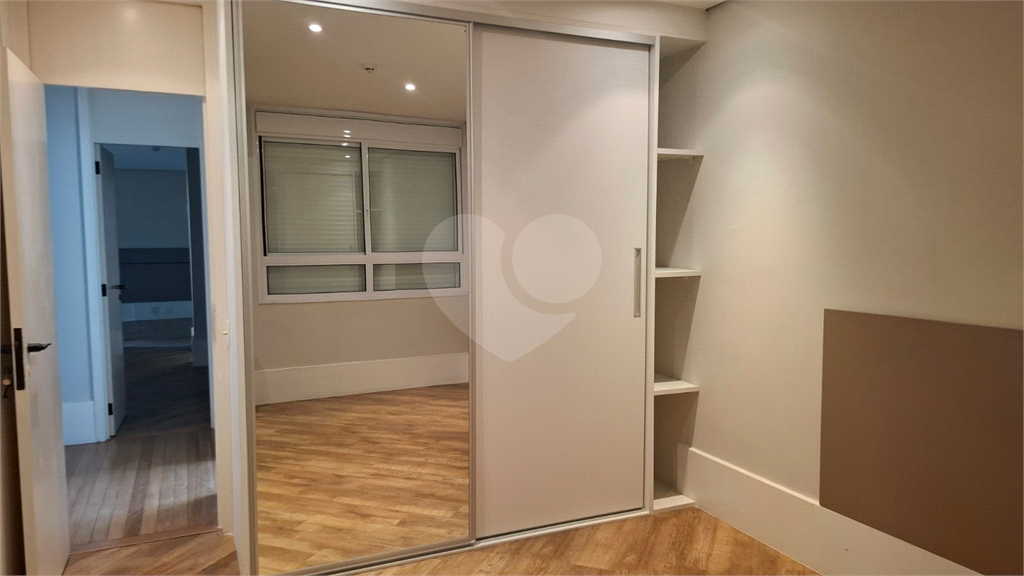 APARTAMENTO em ITAIM BIBI
