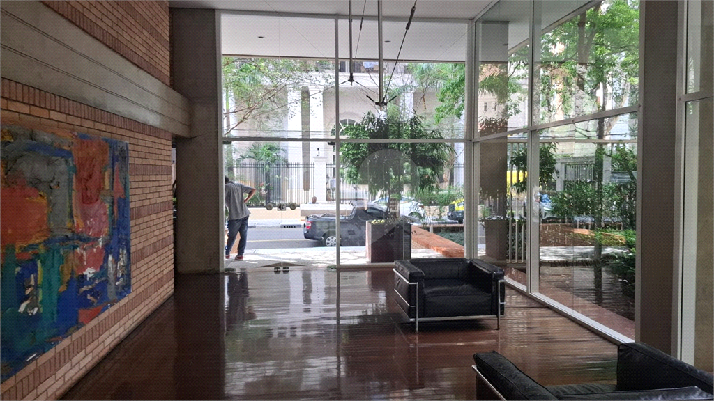 APARTAMENTO em ITAIM BIBI