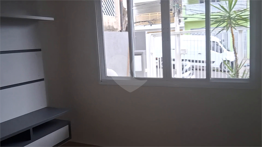 Sobrado impecável com 3 dormitórios sendo 1 suite  e espaço gourmet no Jardim Adriana